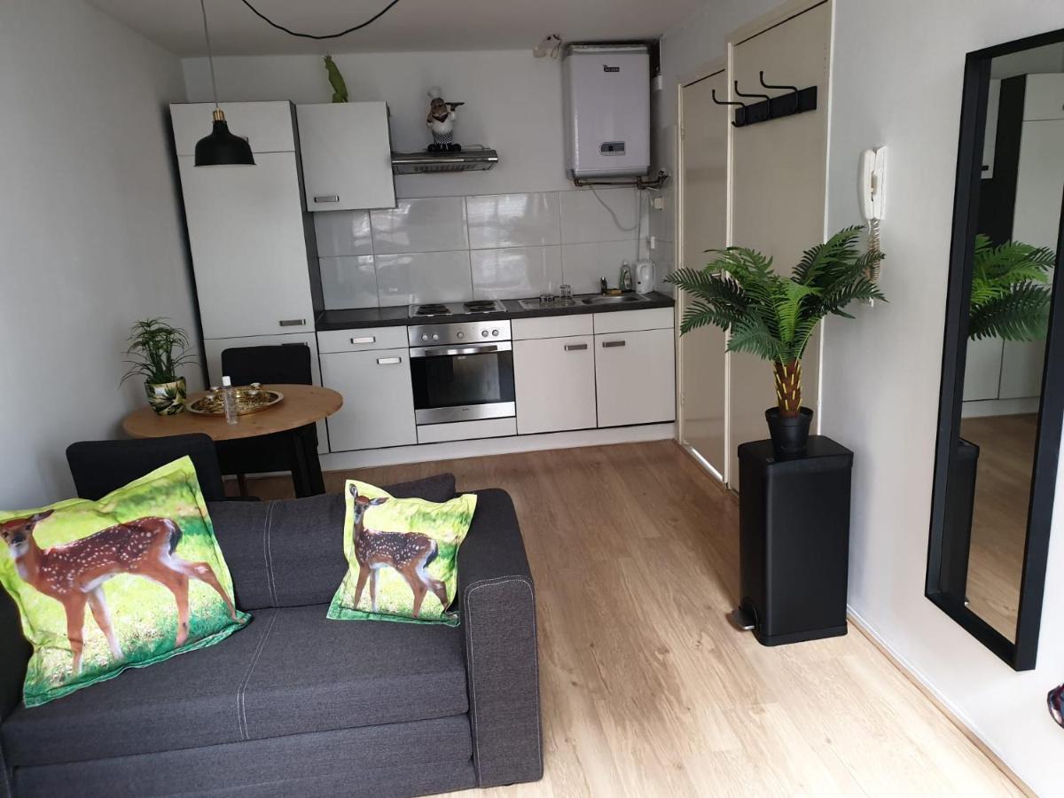Recharge Hostel Rotterdam Ngoại thất bức ảnh